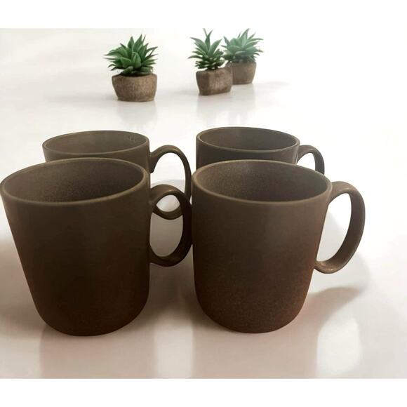Crate & Barrel Set of 4 Wren Gray Matte Coffee Tea Mugs Large Handle 8 Fl Ounce - Picture 1 of 4